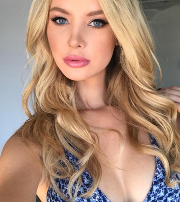 Tiffany Toth ,Тиффани Тот